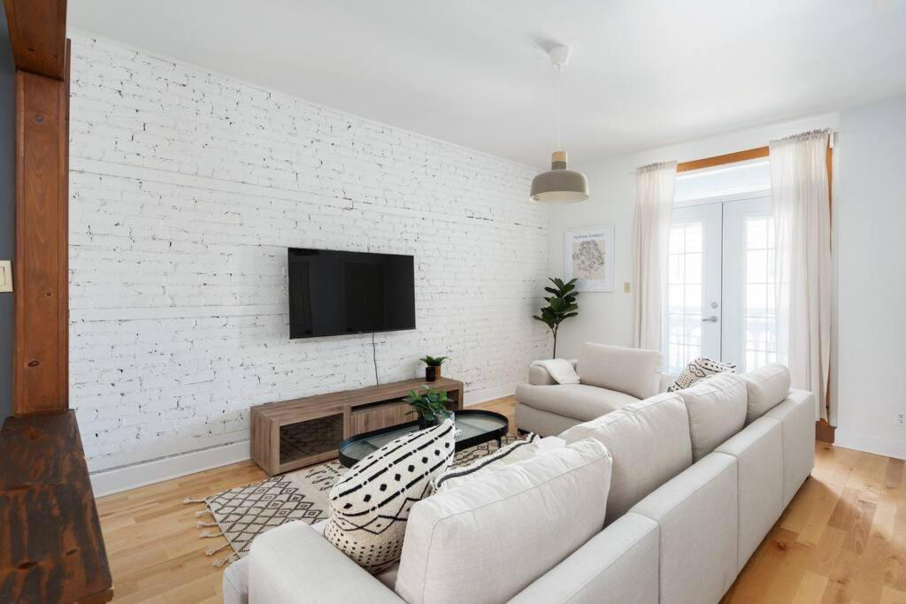 Chic Mile-End 3Br Getaway - Free Parking, Sleeps 8 Apartment Montreal Exterior foto